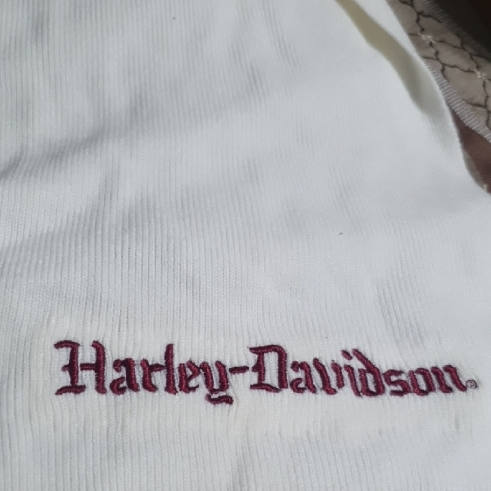Harley-Davidson Cream Pullover with Maroon Logo